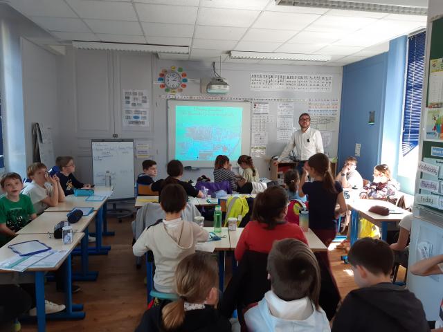 Intervention devant les élèves de l'école Saint-Joseph